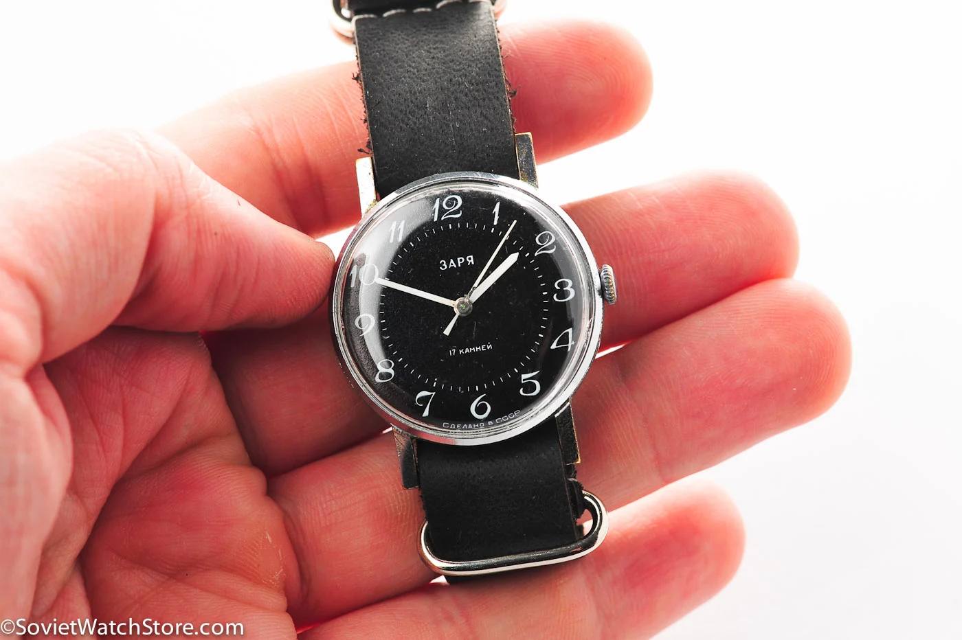 Zarya mechanical watch + genuine leather NATO strap!
