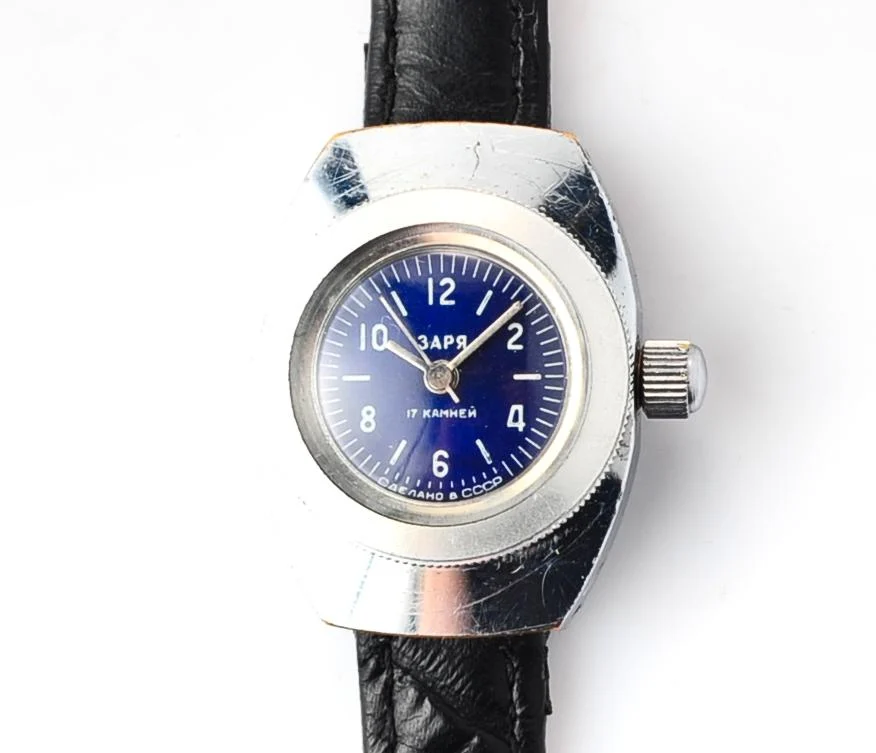 Zaria-Amphibian - vintage Soviet mechanical watch for ladies