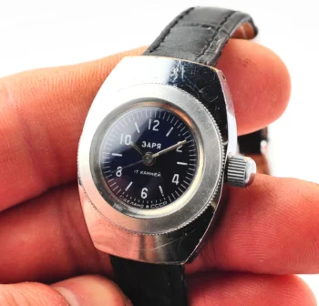 Zaria-Amphibian - vintage Soviet mechanical watch for ladies