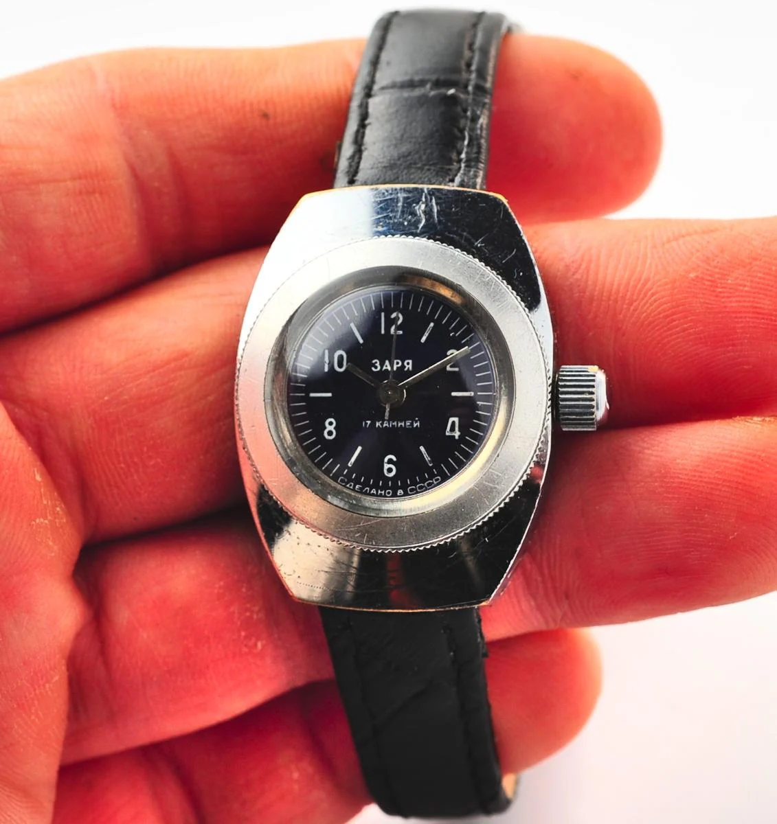 Zaria-Amphibian - vintage Soviet mechanical watch for ladies