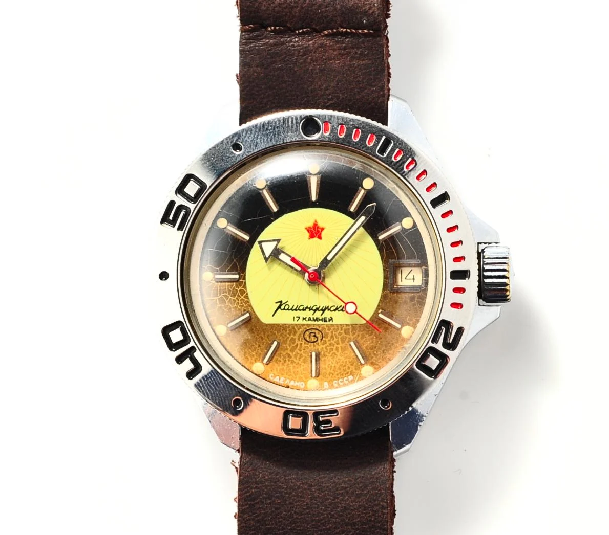 Komandirskie mechanical watch with genuine leather NATO strap