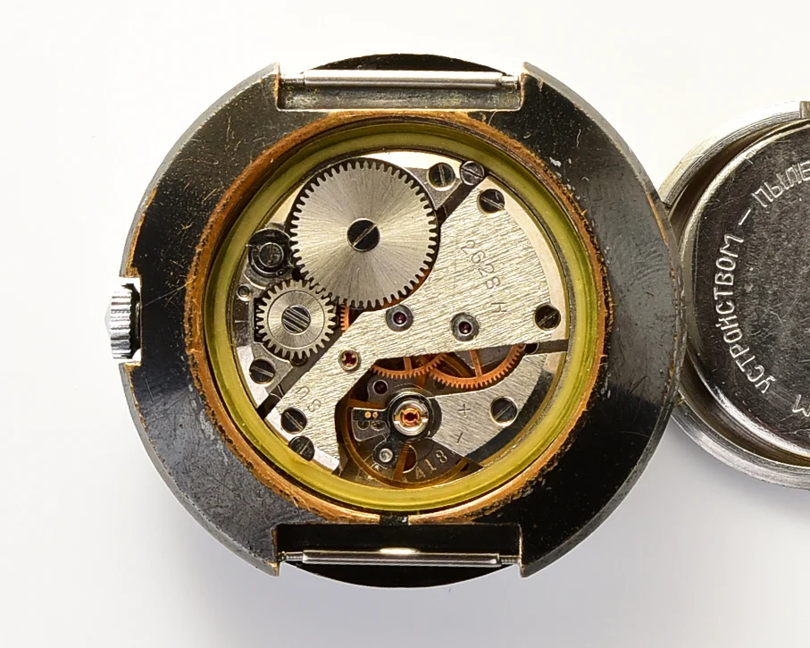 Large vintage Raketa mechanical watch