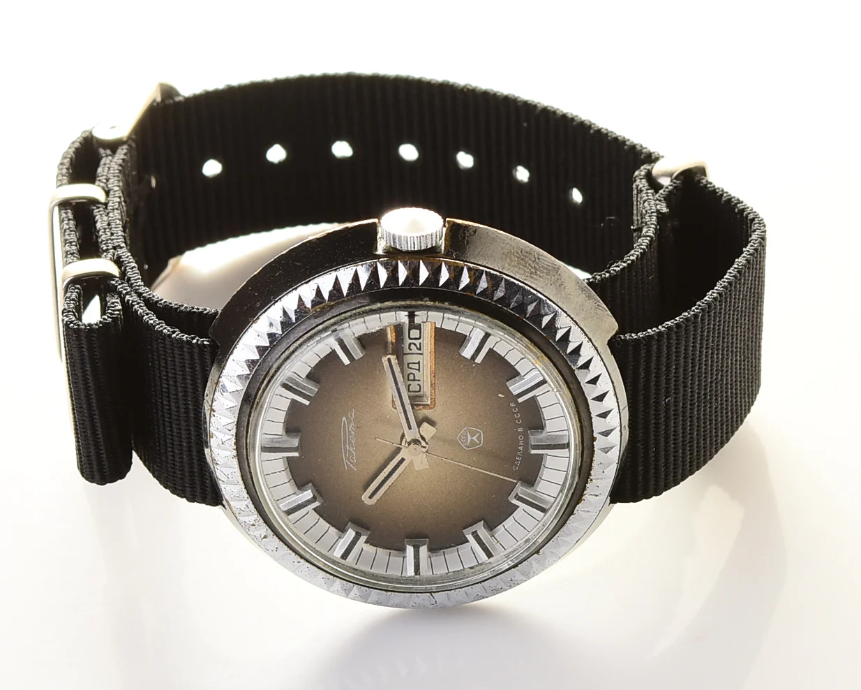 Raketa-3984.-KOM_4177