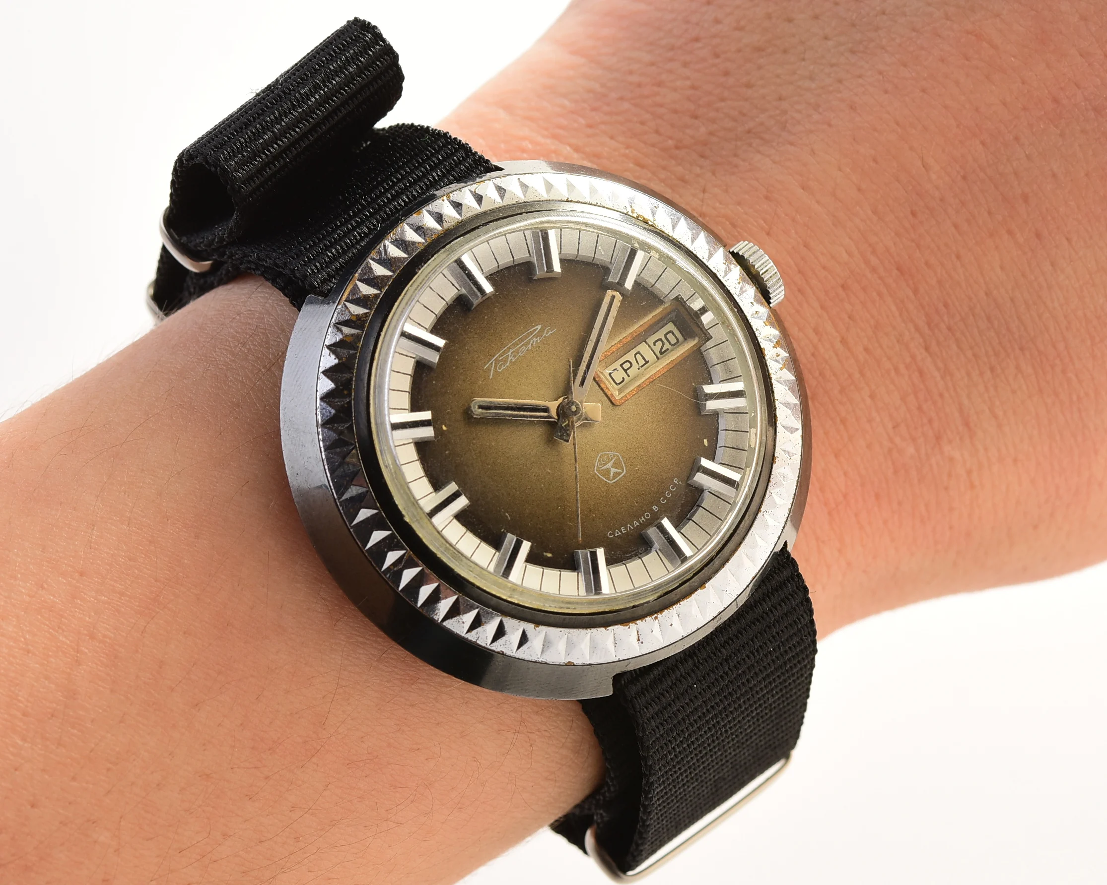 Raketa-3984.-KOM_4184