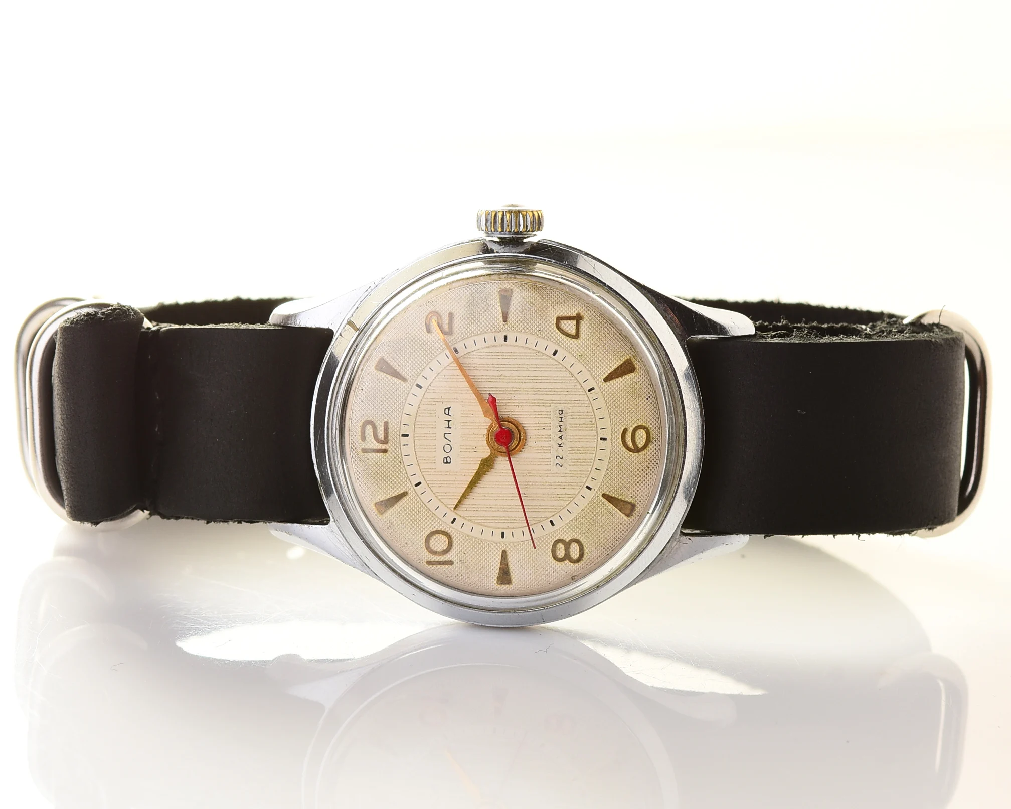 Volna vintage mechanical watch with NATO handmade genuine leather strap