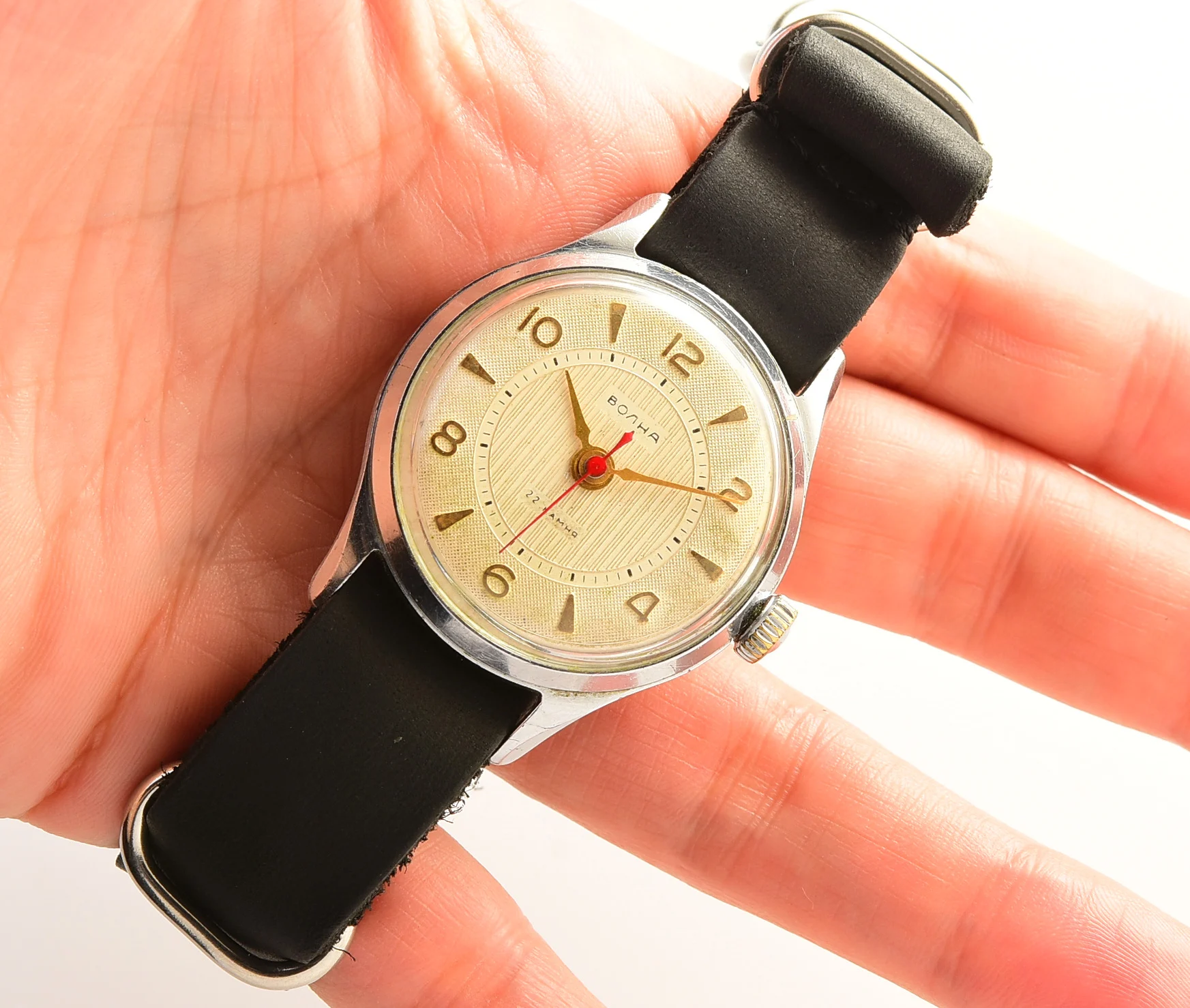 Volna vintage mechanical watch with NATO handmade genuine leather strap