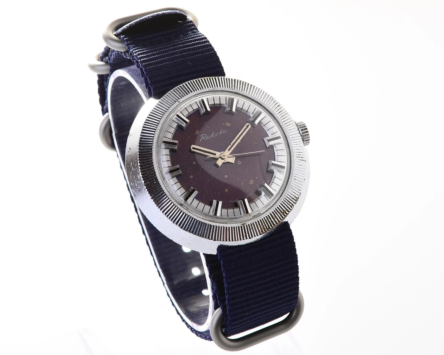 Large vintage Raketa mechanical watch