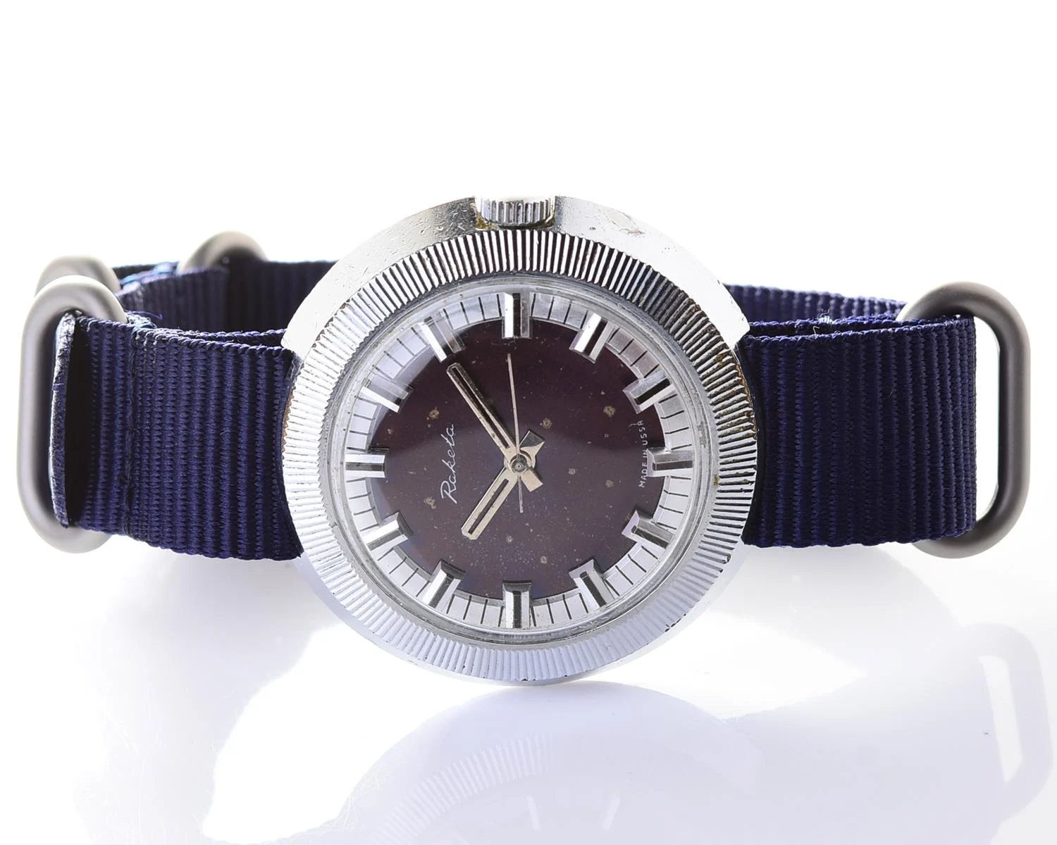 Large vintage Raketa mechanical watch