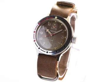 Vostok Amphibia mechanical watch + genuine leather NATO strap!