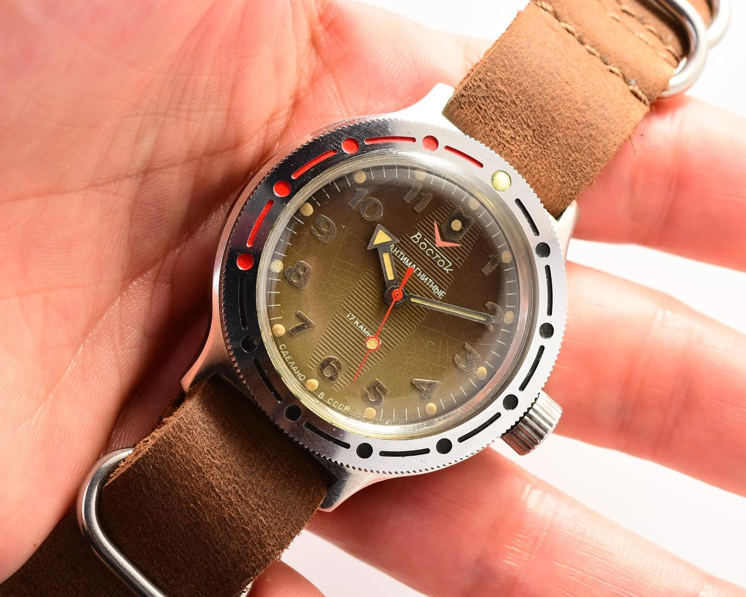 Vostok Amphibia mechanical watch + genuine leather NATO strap!