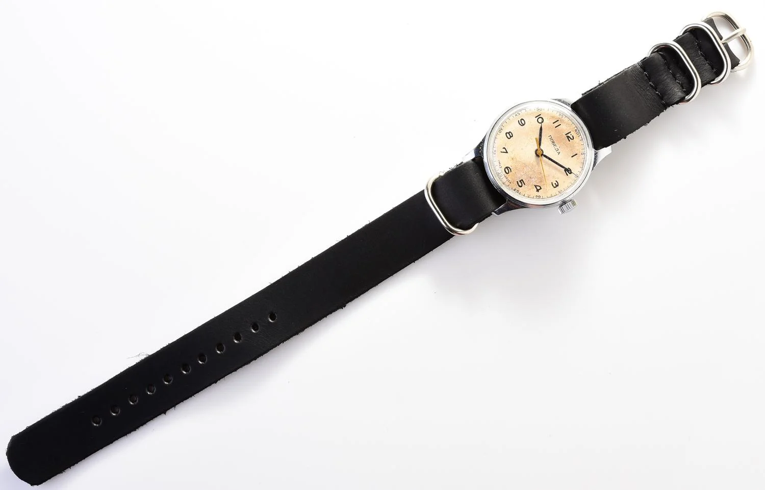 Vintage Pobeda watch with central seconds hand, from 1954