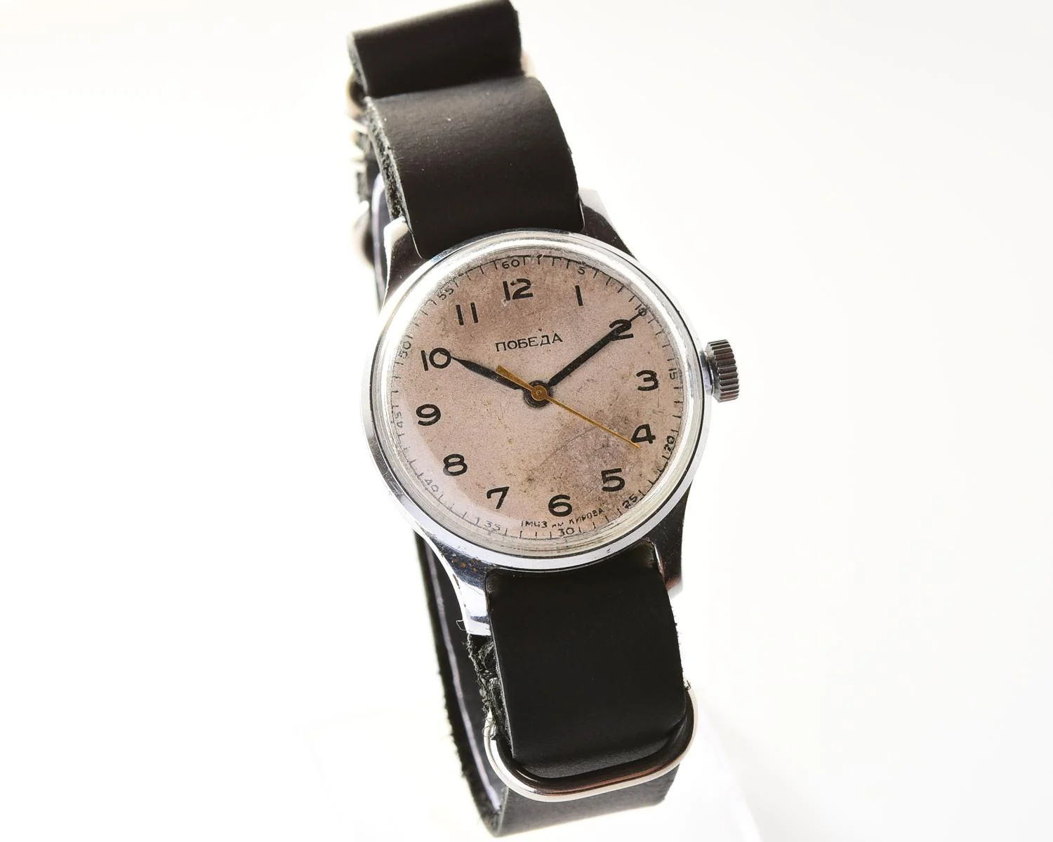 Vintage Pobeda watch with central seconds hand, from 1954