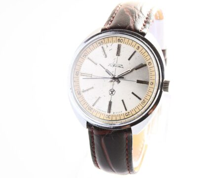 Large vintage RAKETA mechanical watch