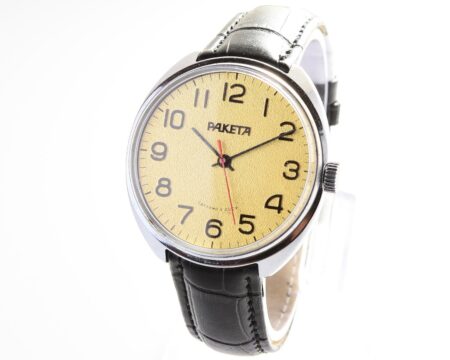 Large vintage RAKETA mechanical watch