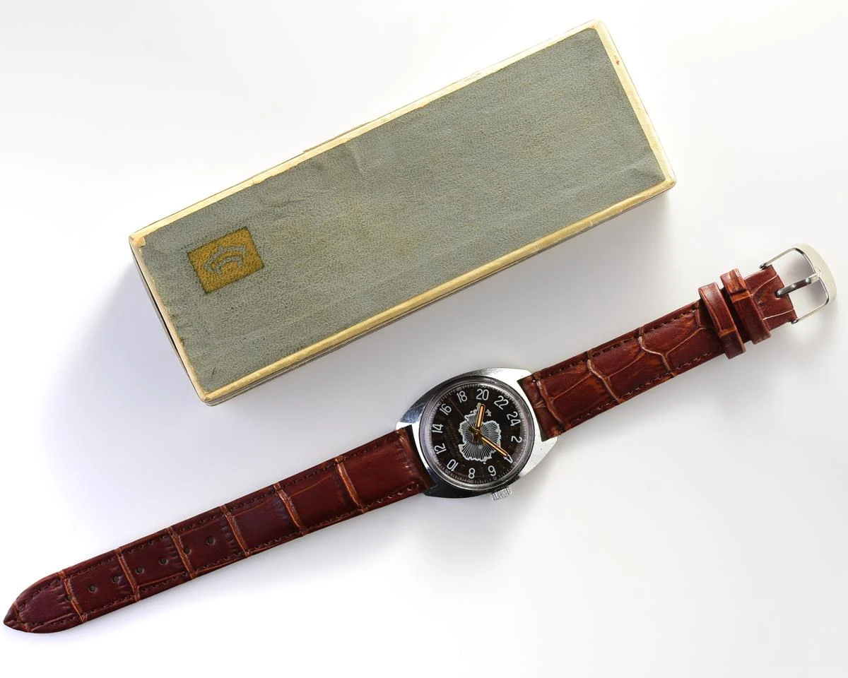 Raketa Soviet Antarctic Expedition, 24 hours watch with box