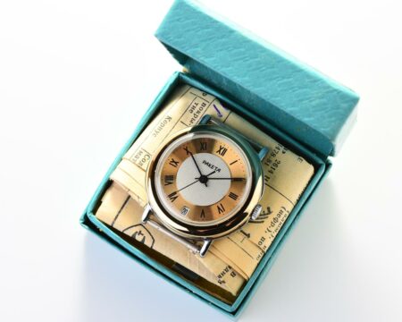 TIME CAPSULE: Vintage soviet RAKETA watch, NEW old stock(NOS)!