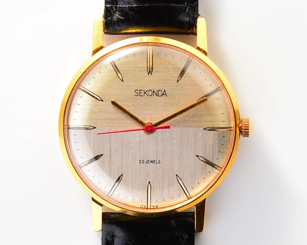 Soviet vintage gold-plated Sekonda with rare duotone dial!