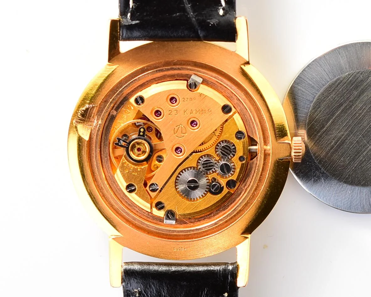 Soviet vintage gold-plated Sekonda with rare duotone dial!