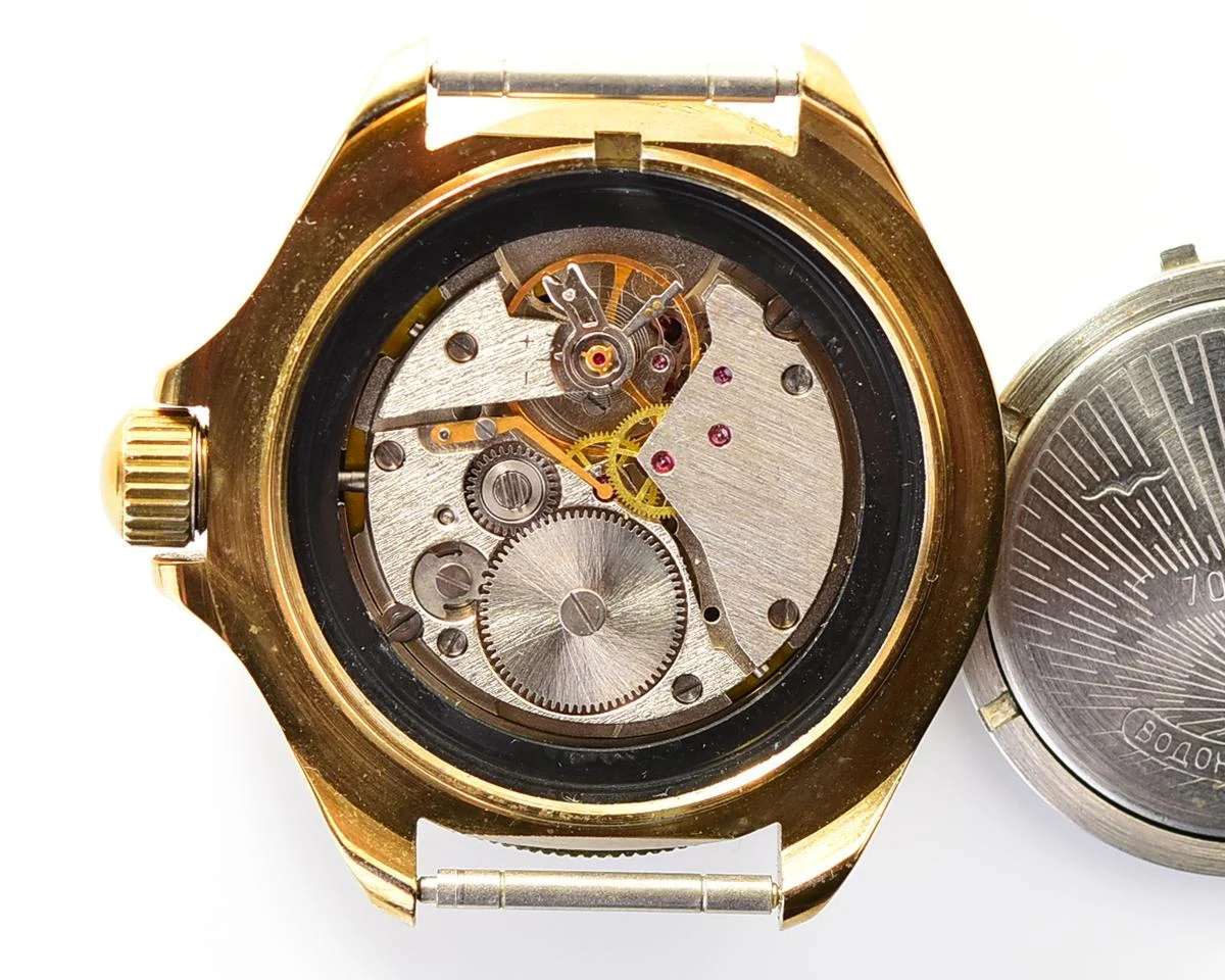 TIME CAPSULE: Vostok Komandirskie Tank mechanical watch – New Old Stock (NOS)!