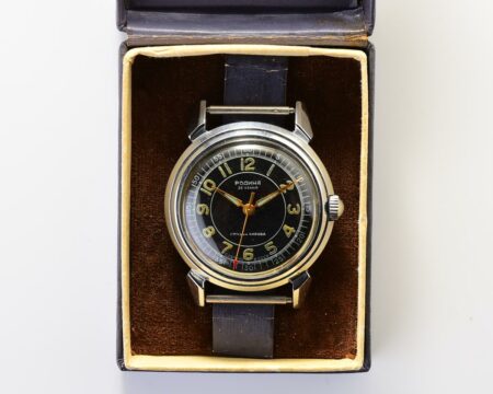 TIME CAPSULE: RODINA mechanical watch with automatic self winding movement – new old stock(NOS)!