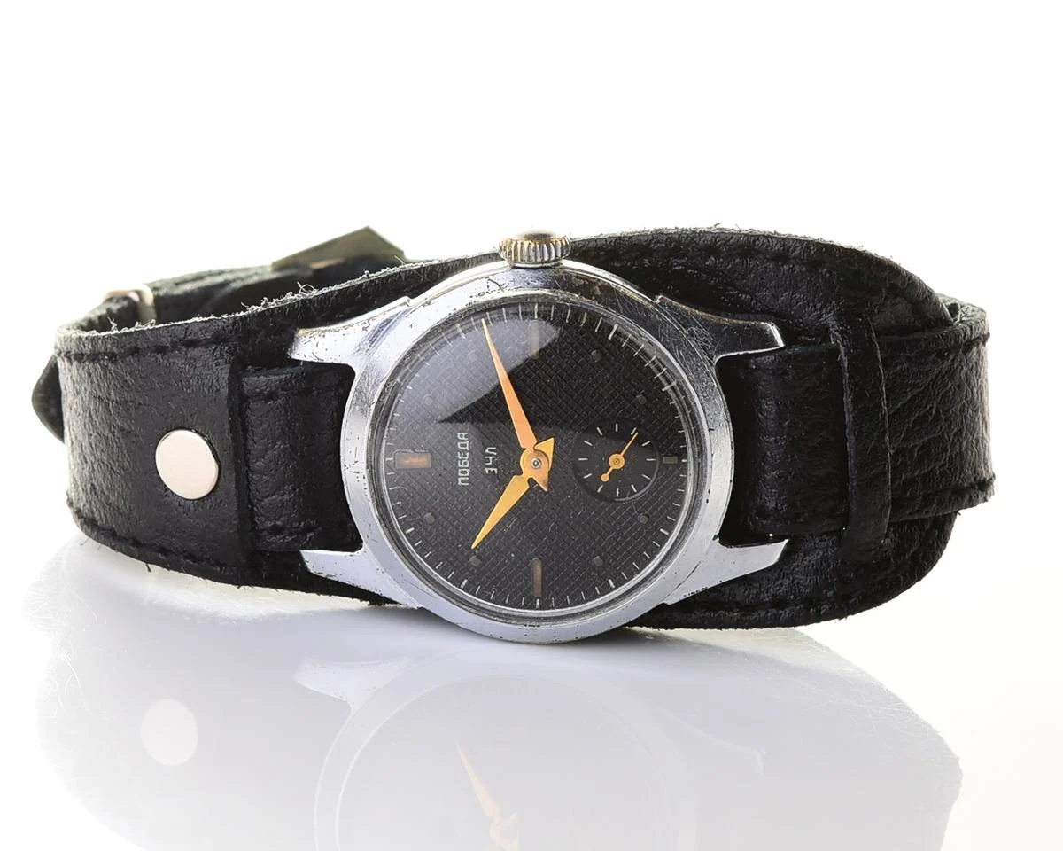 Vintage Soviet mechanical Pobeda wrist watch