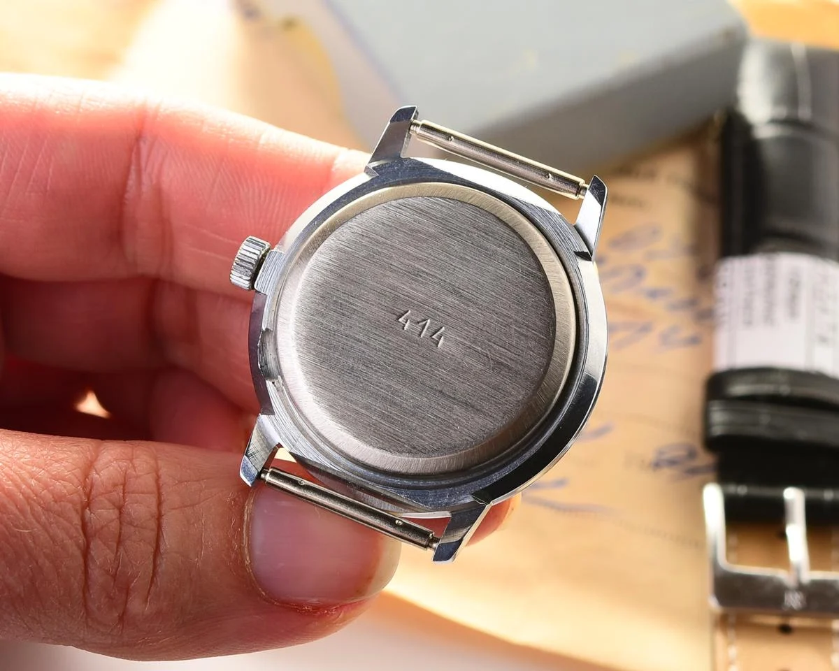 TIME CAPSULE: Vintage Soviet Raketa watch, New Old Stock (NOS)!