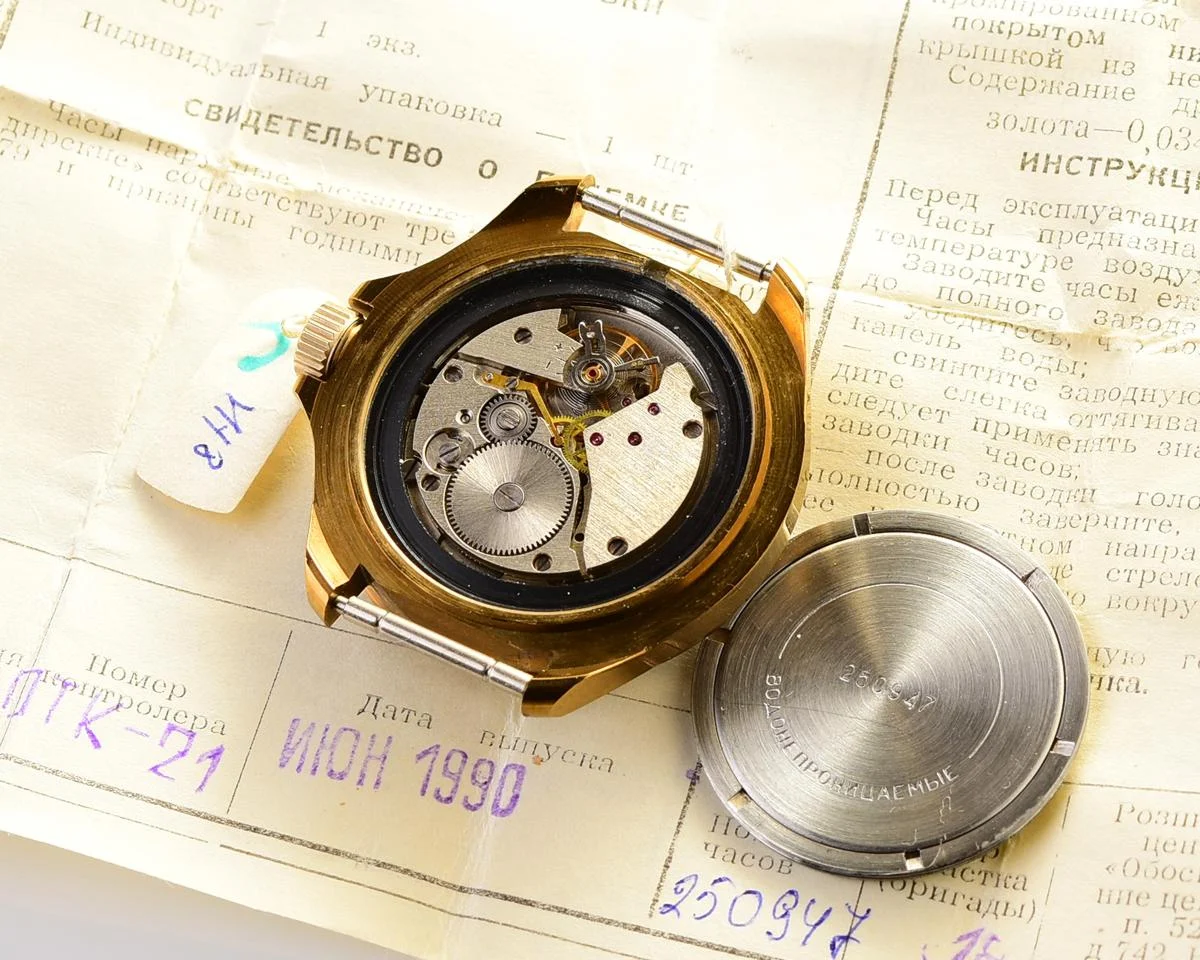 TIME CAPSULE: Vostok Komandirskie mechanical watch – New Old Stock (NOS)!