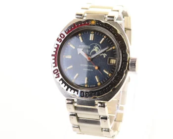 Vostok Amphibia Diver wrist watch (Scuba Dude), with steel bracelet