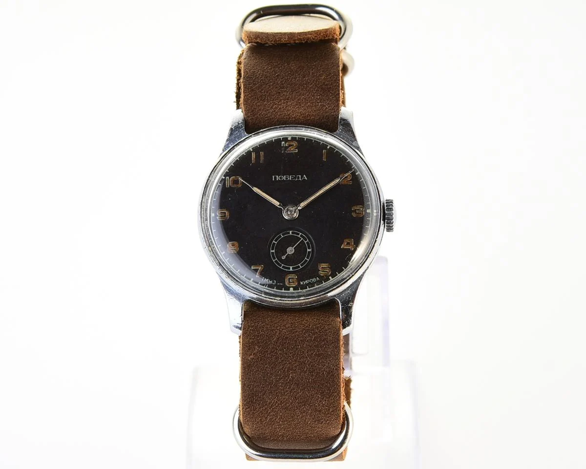 Vintage Soviet Pobeda mechanical wristwatch, from 4th quarter 1953!