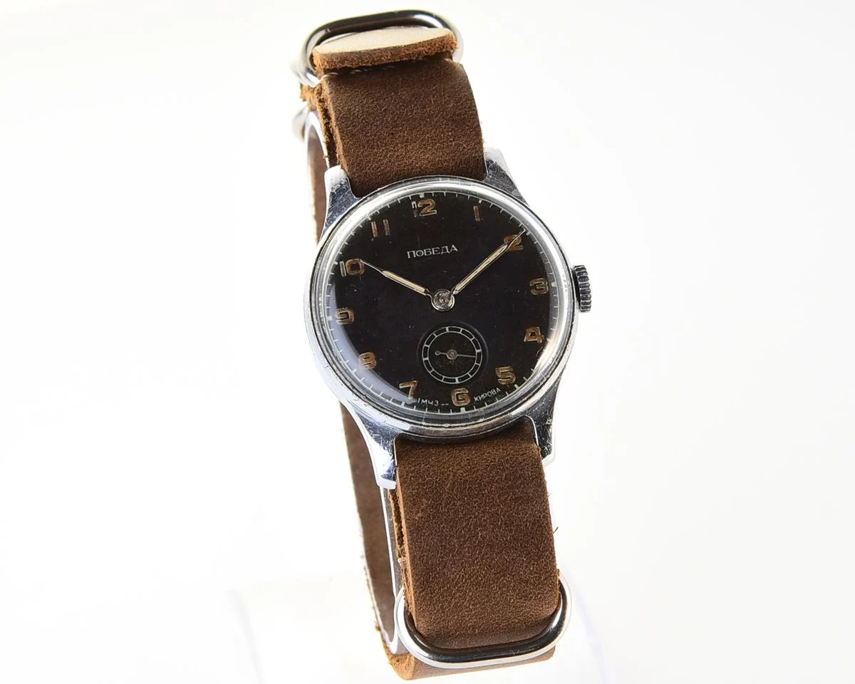 Vintage Soviet Pobeda mechanical wristwatch, from 4th quarter 1953!