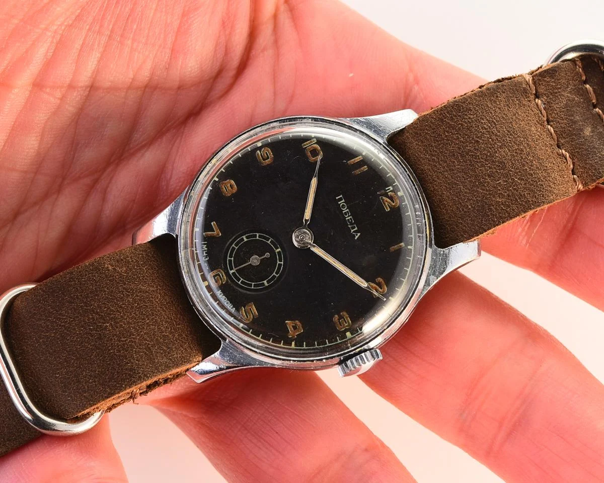 Vintage Soviet Pobeda mechanical wristwatch, from 4th quarter 1953!