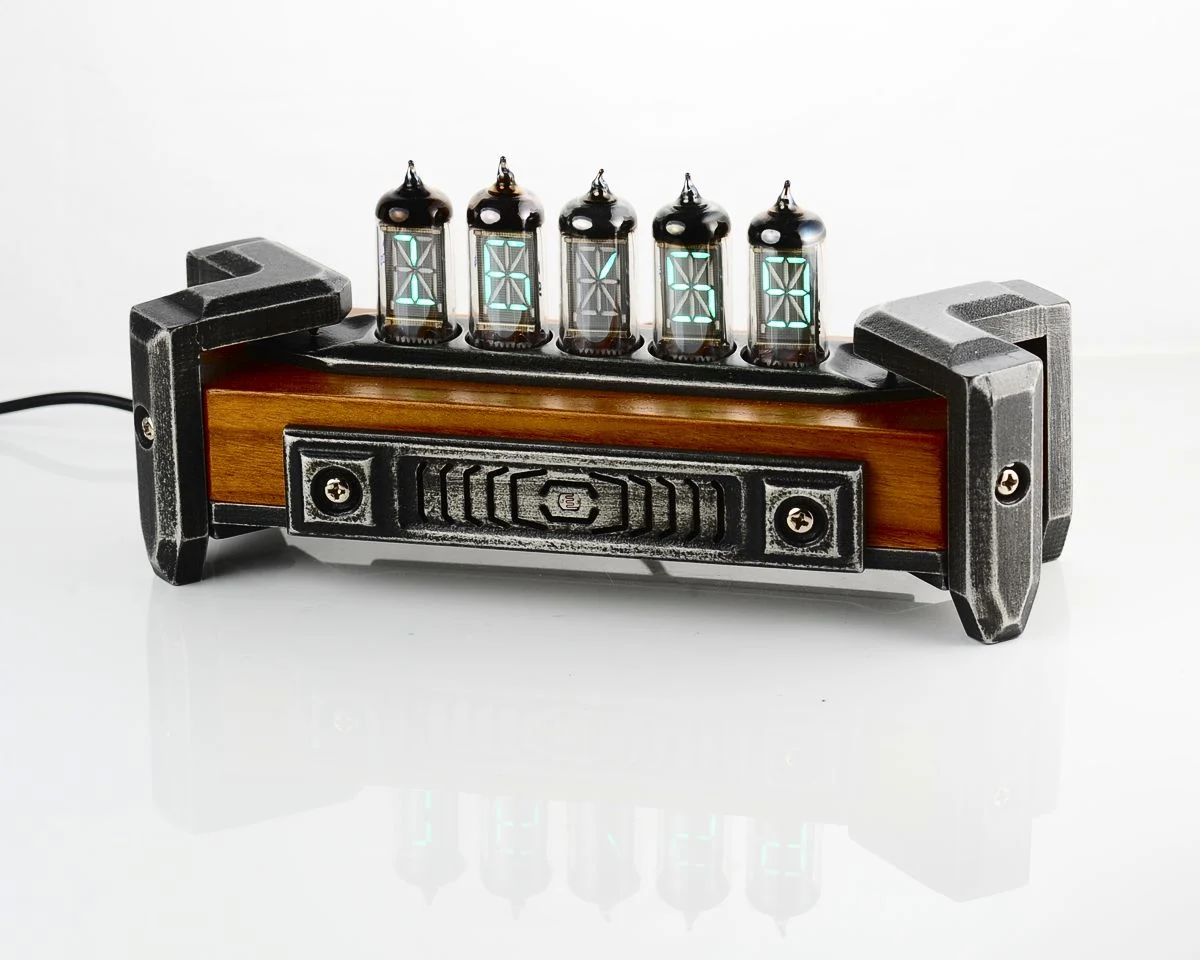 Soviet Vacuum Florescent Display (ИВ-17) tubes retro clock