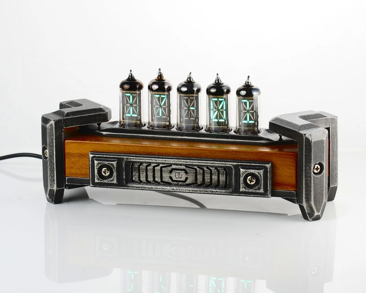 Soviet Vacuum Florescent Display (ИВ-17) tubes retro clock