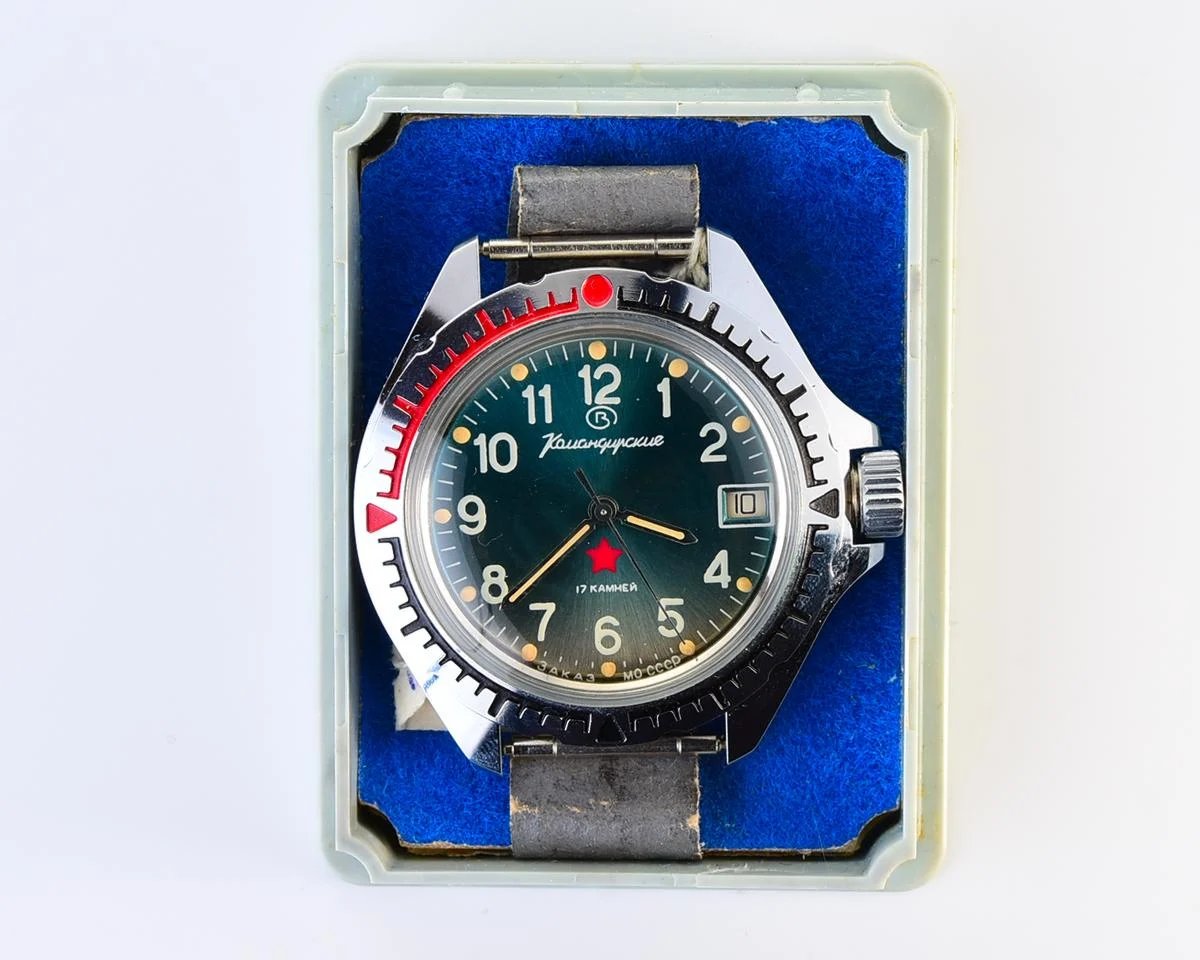 TIME CAPSULE: Vostok Komandirskie mechanical watch limited series – “Zakaz MO CCCP” – New Old Stock (NOS)!