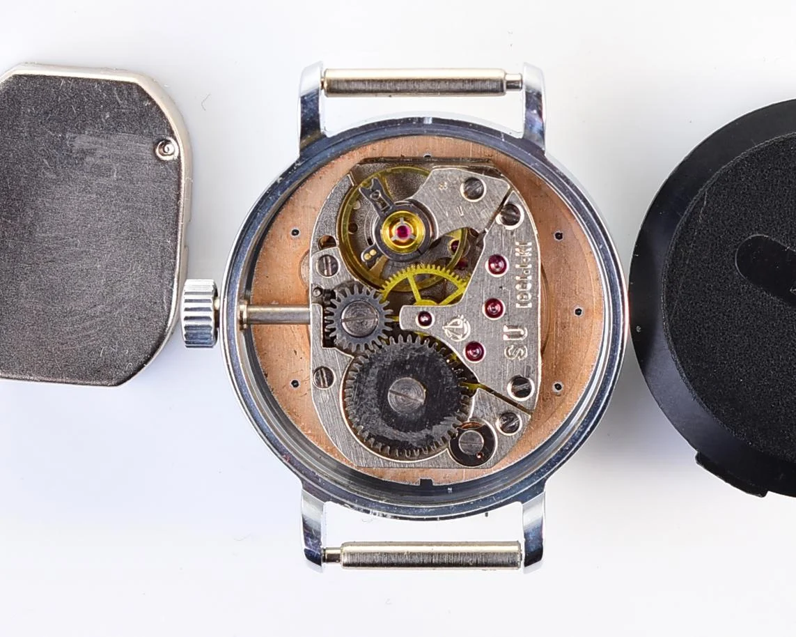 TIME CAPSULE: Soviet vintage wristwatch Luch – New Old Stock (NOS)!