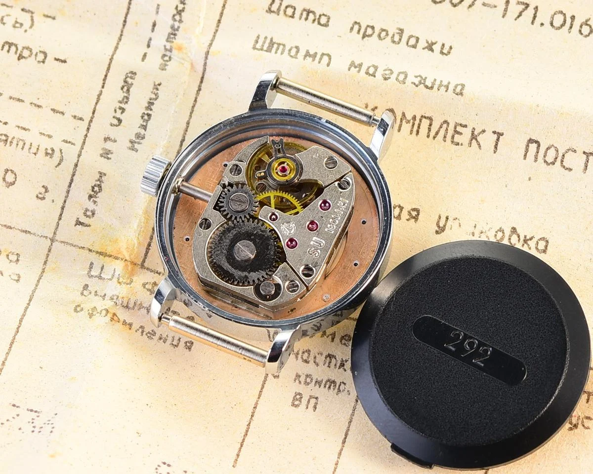 TIME CAPSULE: Soviet vintage wristwatch Luch – New Old Stock (NOS)!