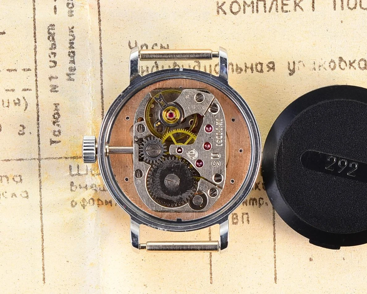 TIME CAPSULE: Soviet vintage wristwatch Luch – New Old Stock (NOS)!