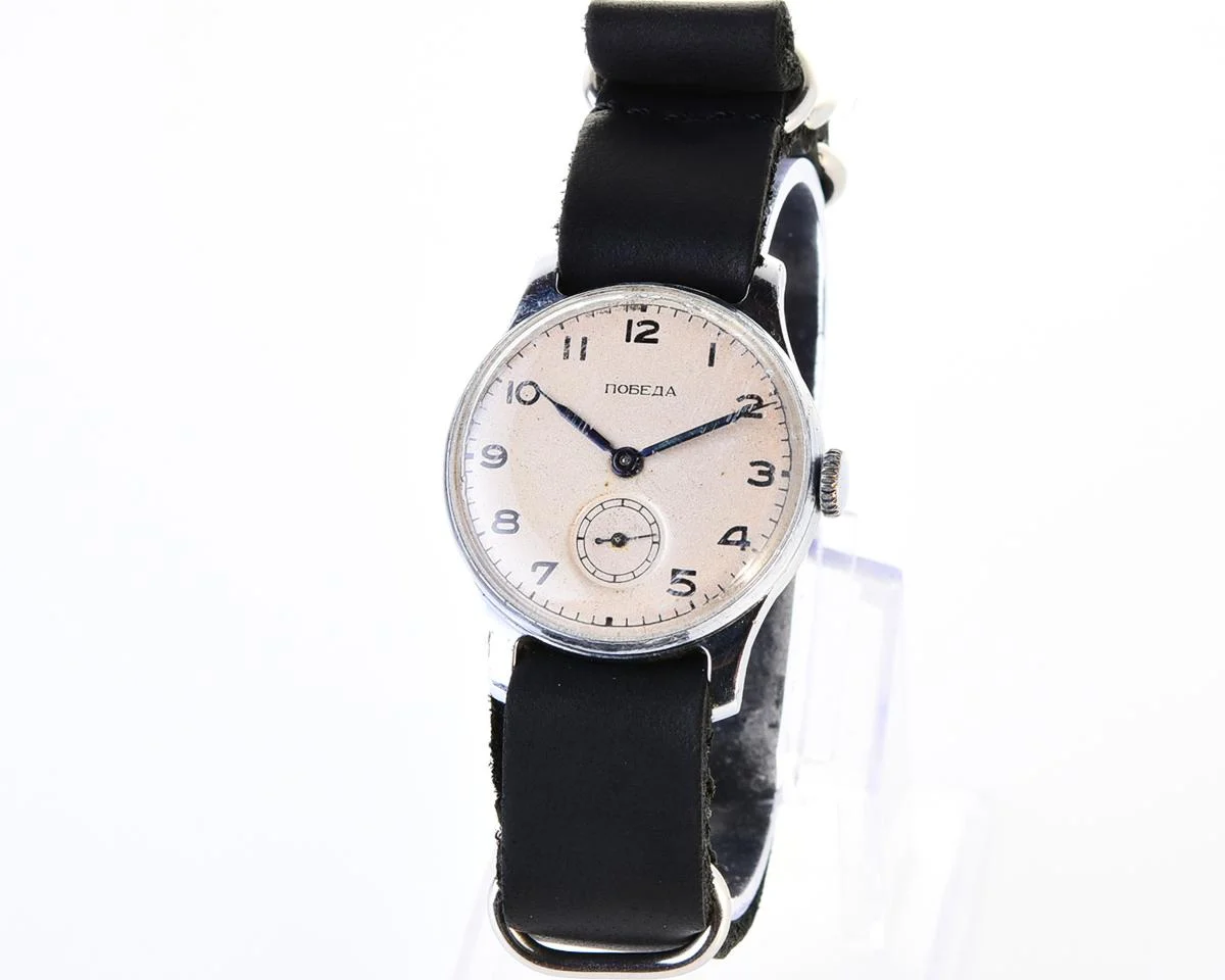 Vintage Soviet mechanical Pobeda wrist watch, 4th quarter 1953
