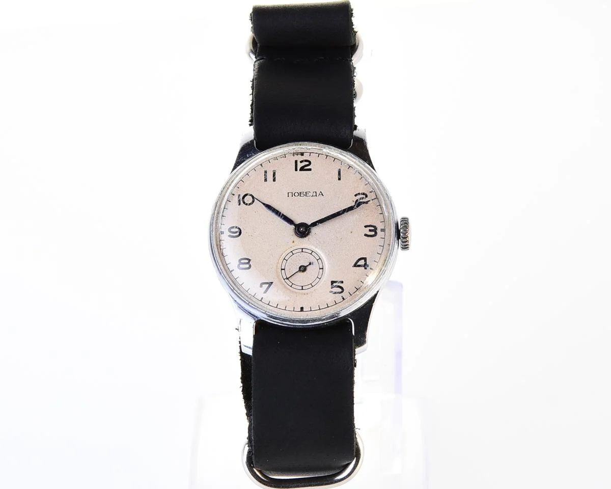 Vintage Soviet mechanical Pobeda wrist watch, 4th quarter 1953