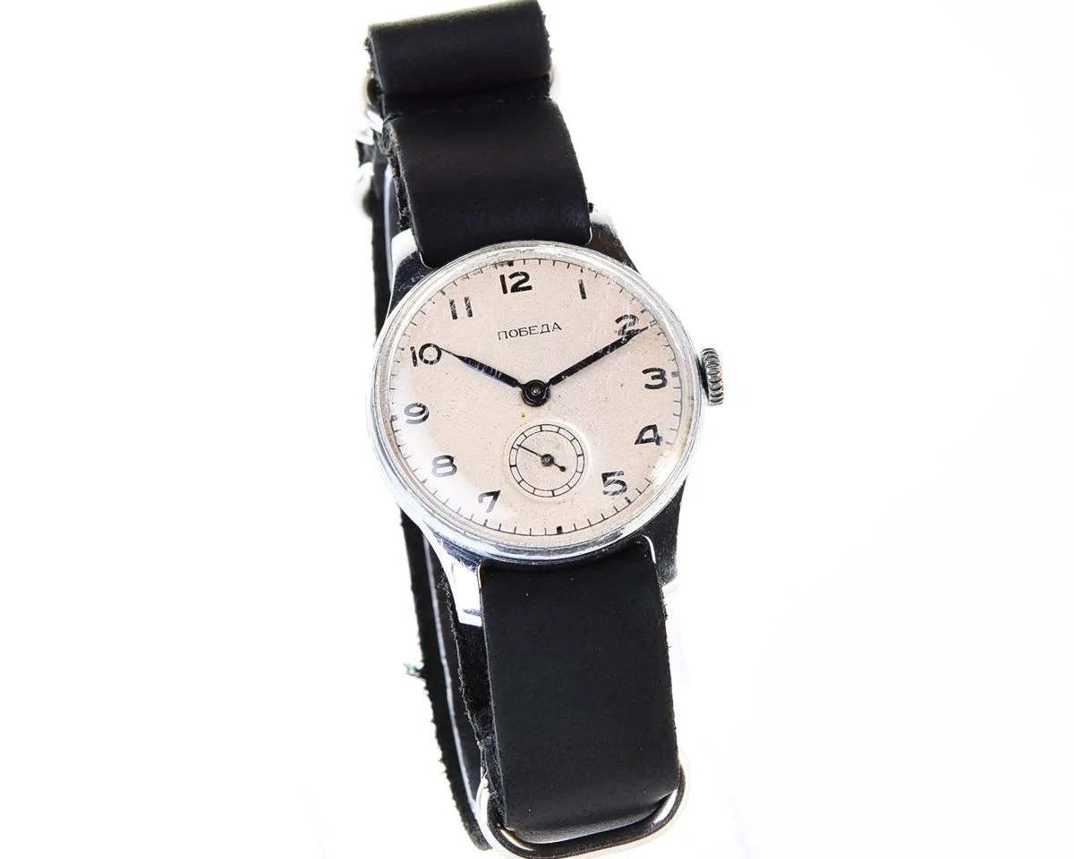 Vintage Soviet mechanical Pobeda wrist watch, 4th quarter 1953