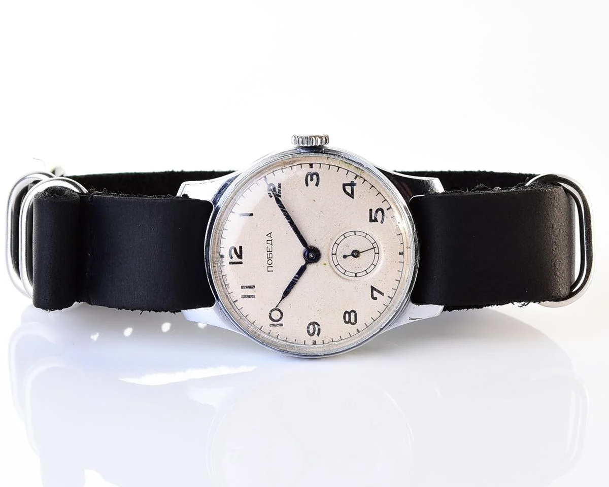Vintage Soviet mechanical Pobeda wrist watch, 4th quarter 1953