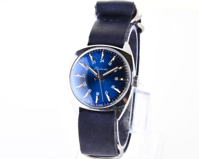 RAKETA soviet vintage mechanical wrist watch