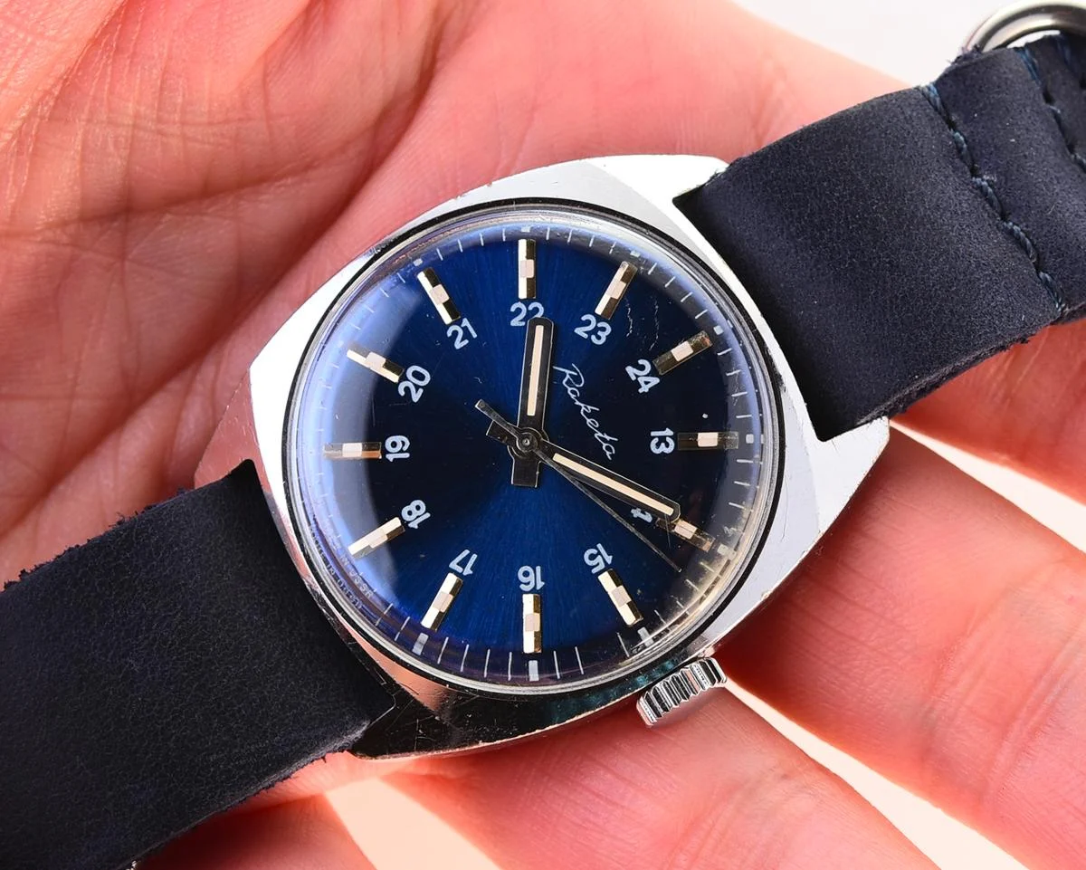Soviet Raketa vintage mechanical wristwatch - military style 24 hour dial