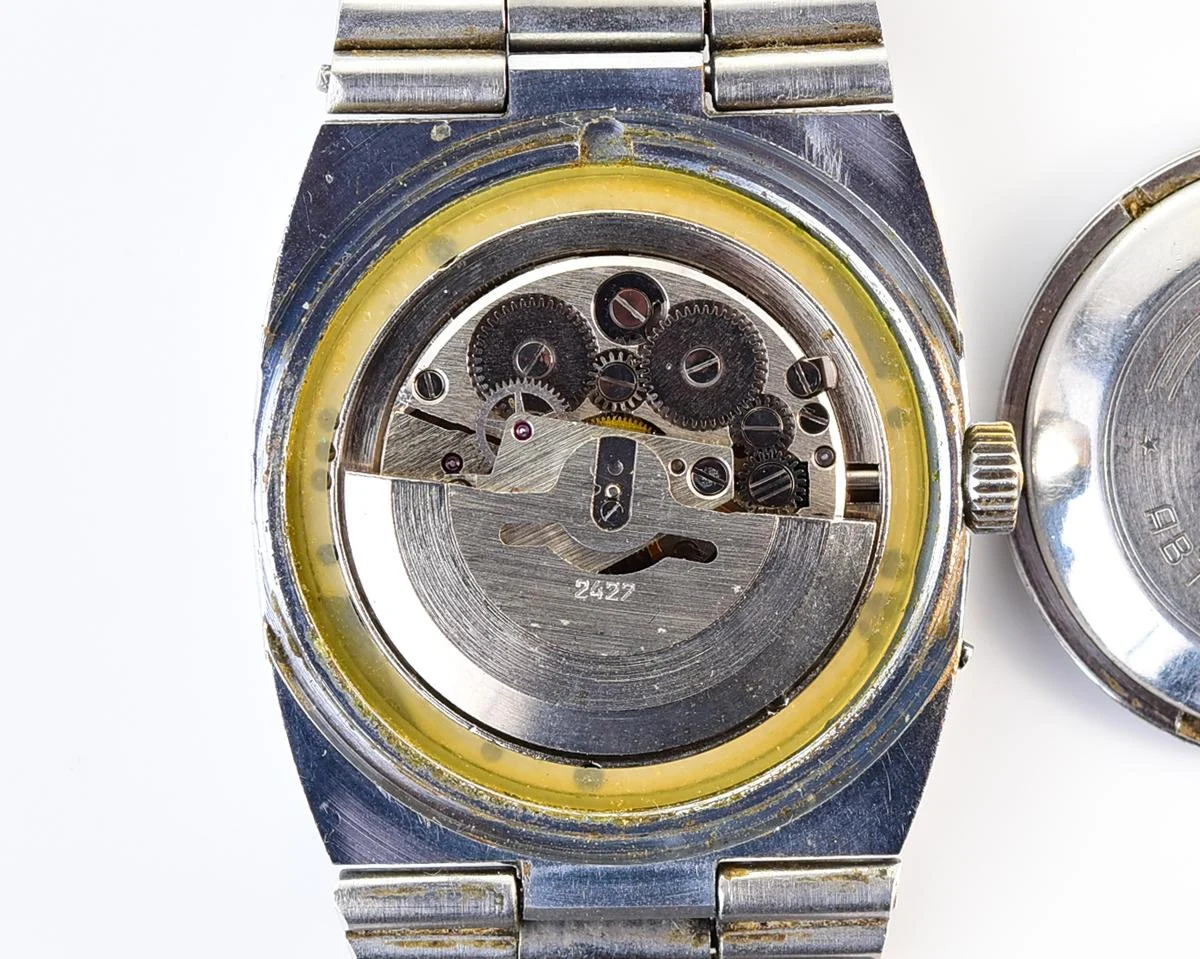 Slava-tank Soviet mechanical vintage watch – automatic self winding movement