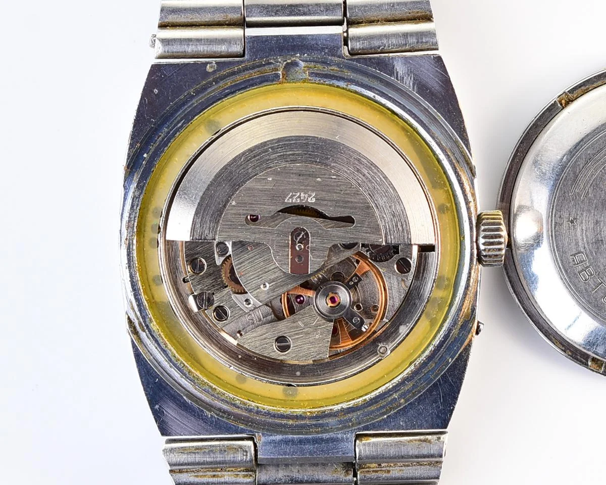 Slava-tank Soviet mechanical vintage watch – automatic self winding movement