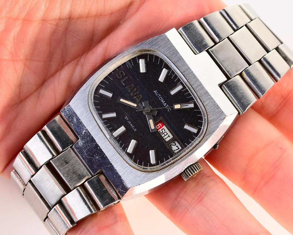 Slava-tank Soviet mechanical vintage watch – automatic self winding movement