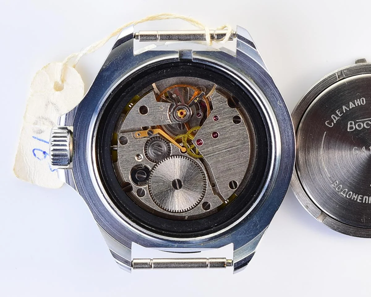 TIME CAPSULE: Vostok Komandirskie mechanical watch – New Old Stock (NOS)!