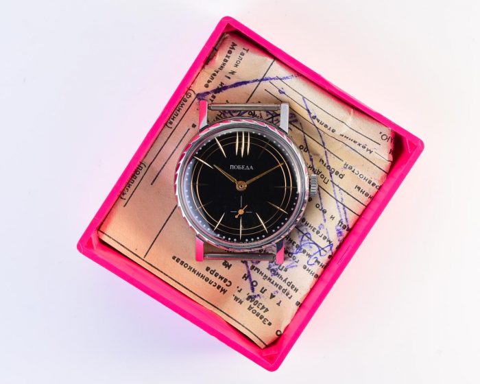 TIME CAPSULE: Soviet mechanical POBEDA watch in box – new old stock(NOS)!