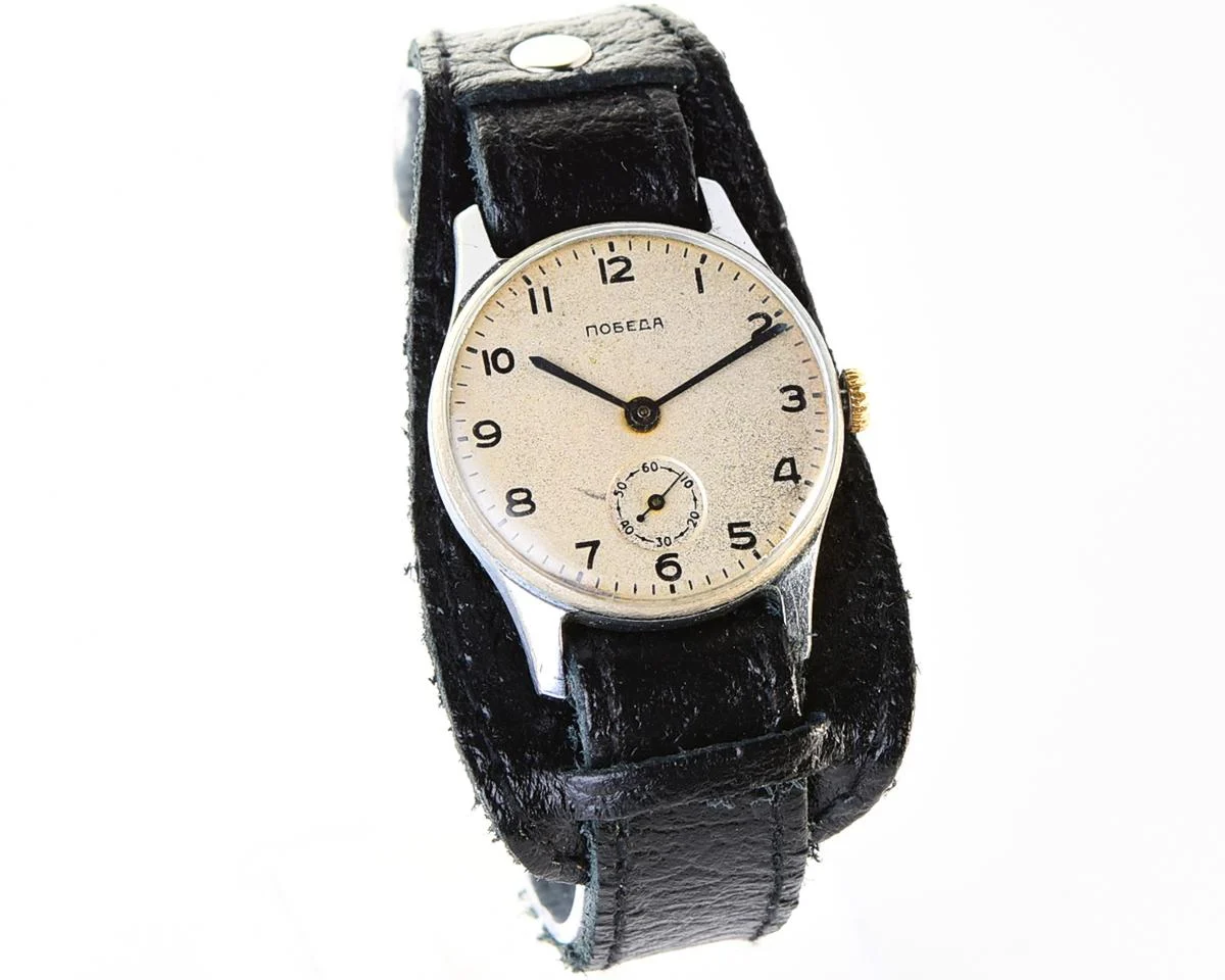 Vintage Soviet mechanical Pobeda wrist watch