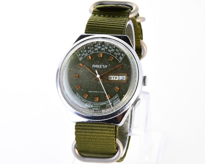 Soviet RAKETA perpetual calendar watch
